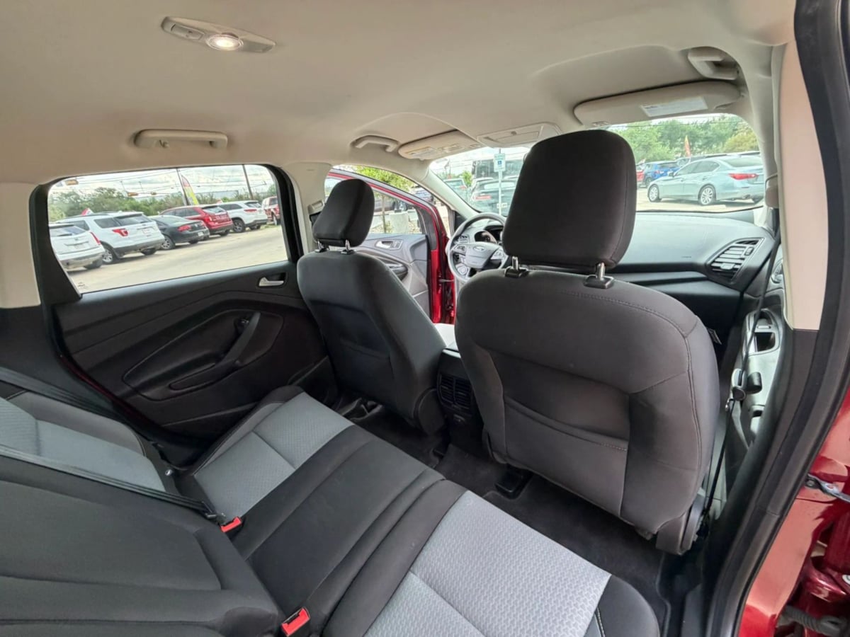 2019 Ford Escape SE - Photo 30