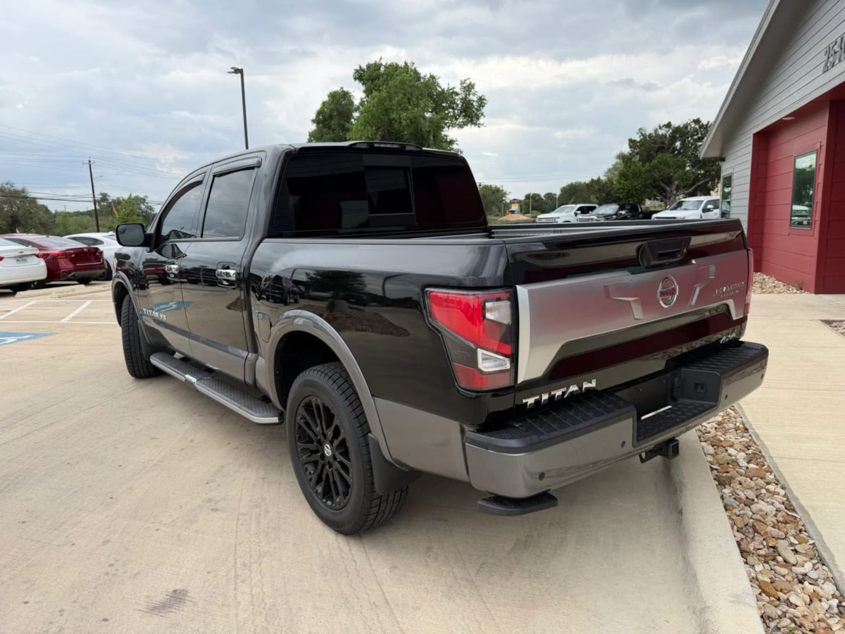 2020 Nissan Titan Platinum Reserve - Photo 6
