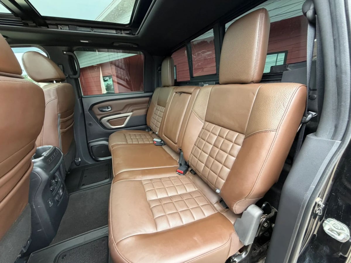2020 Nissan Titan Platinum Reserve - Photo 21