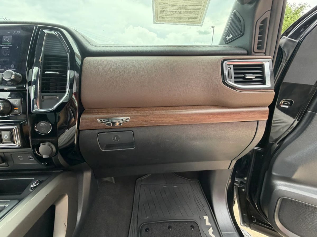 2020 Nissan Titan Platinum Reserve - Photo 29