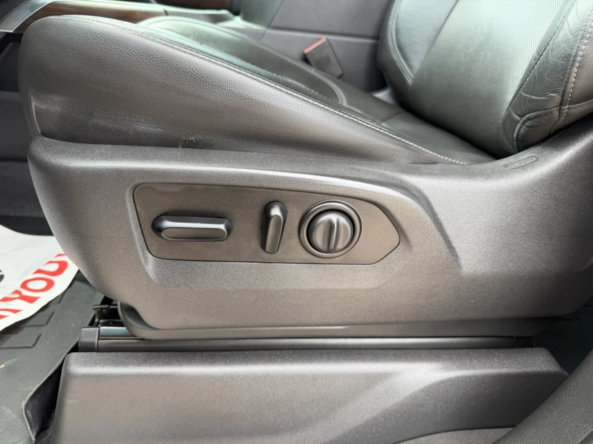 2020 GMC Sierra 1500 SLT - Photo 11