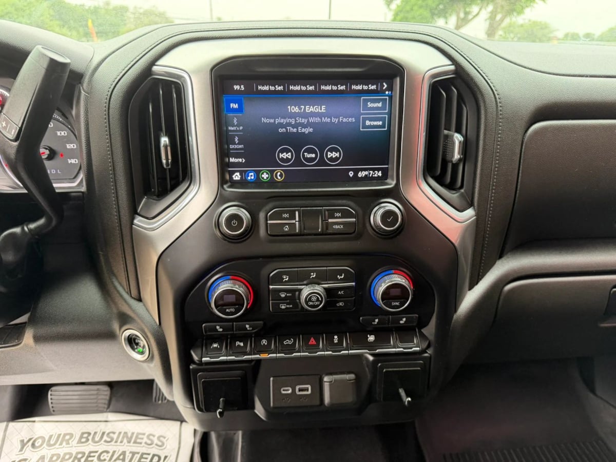 2019 Chevrolet Silverado 1500 LT - Photo 19
