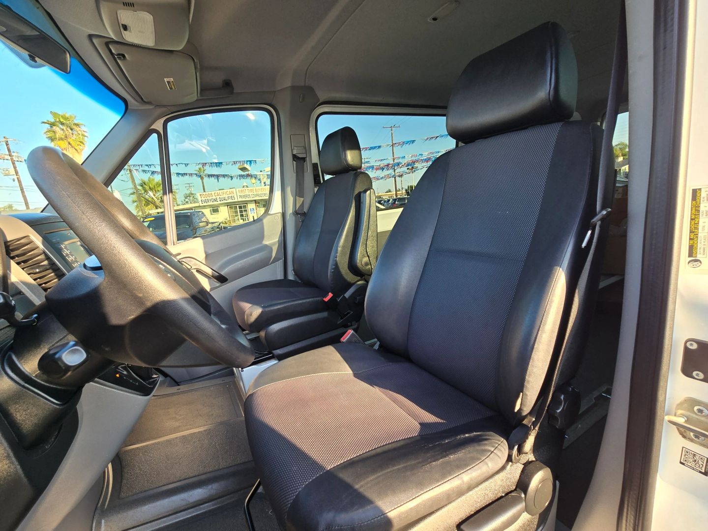 2017 Mercedes-Benz Sprinter Crew Van Base - Photo 16