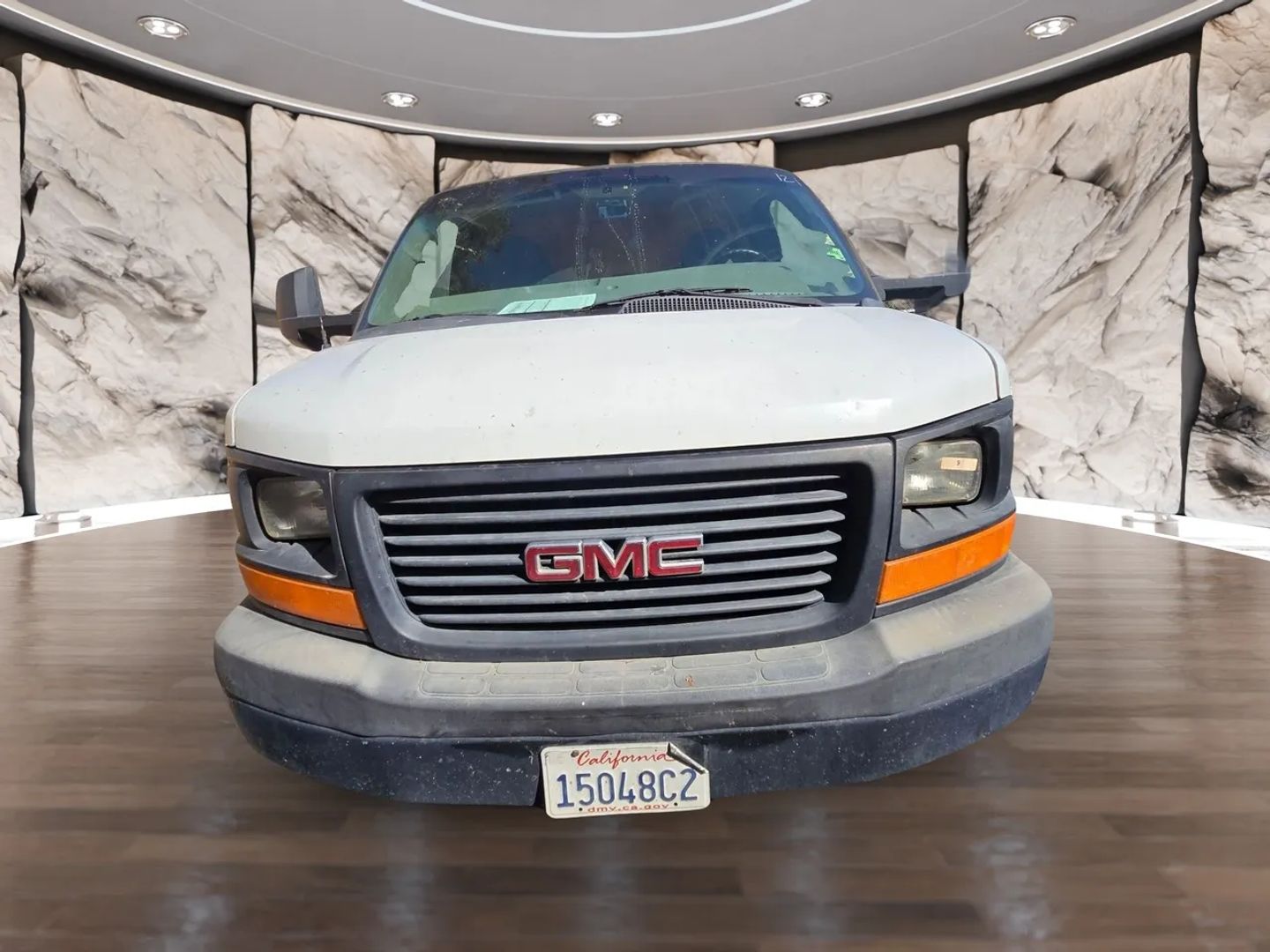 Photo 9 of this GMC Savana Commercial Cutaway
