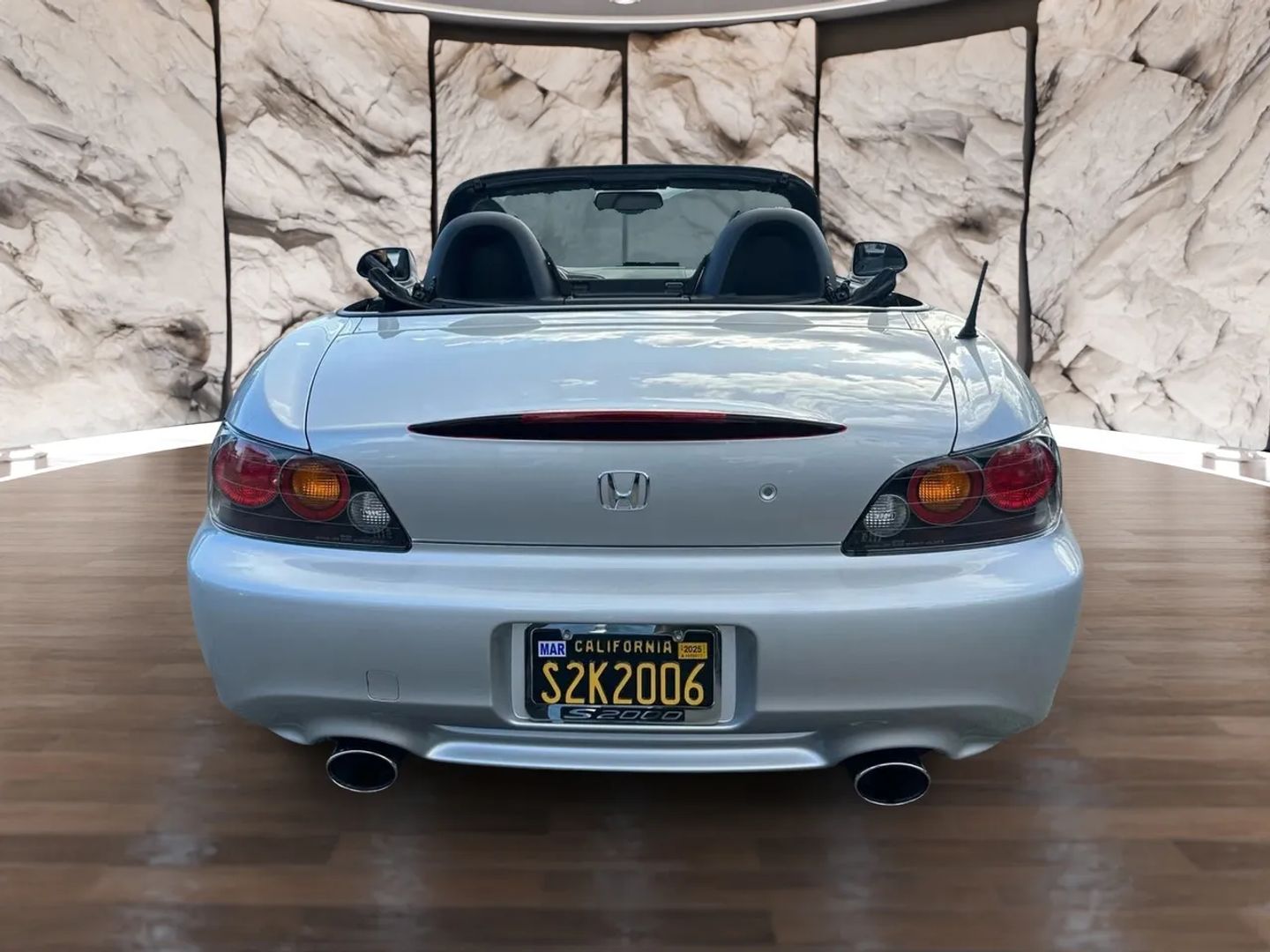 Sold 2006 Honda S2000 in Ontario