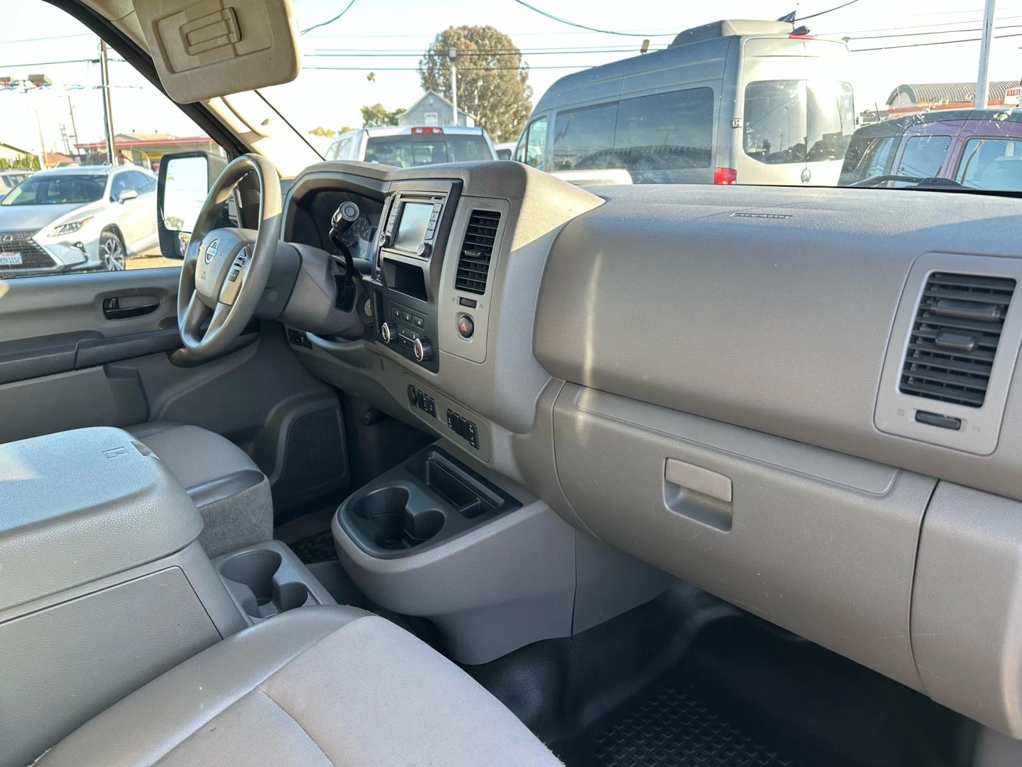 2021 Nissan NV Cargo SV - Photo 14