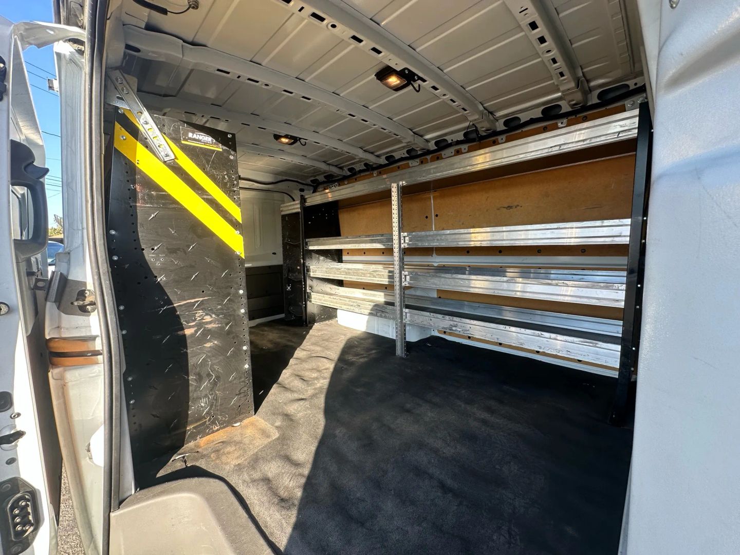 2021 Nissan NV Cargo SV - Photo 17