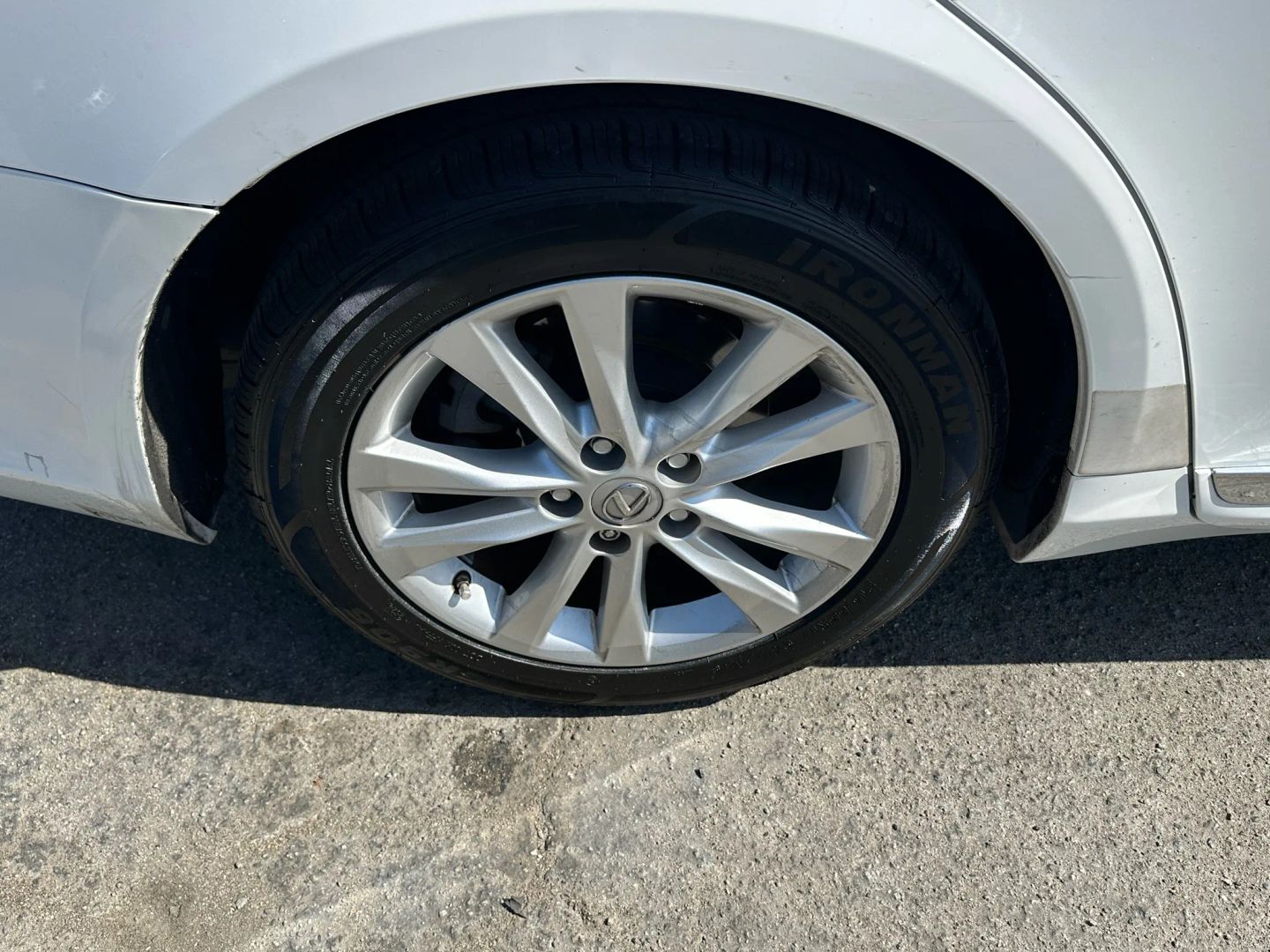 2012 Lexus ES 350 - Photo 37