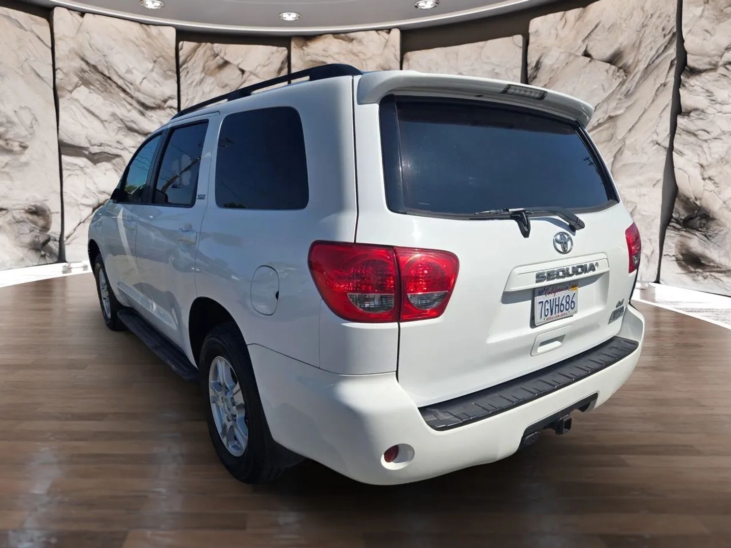 2014 Toyota Sequoia SR5 photo 7