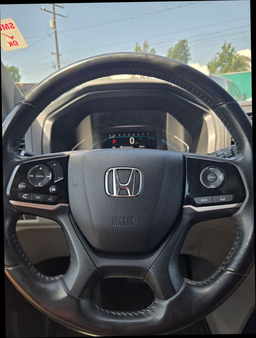 2018 Honda Odyssey EX-L photo 22