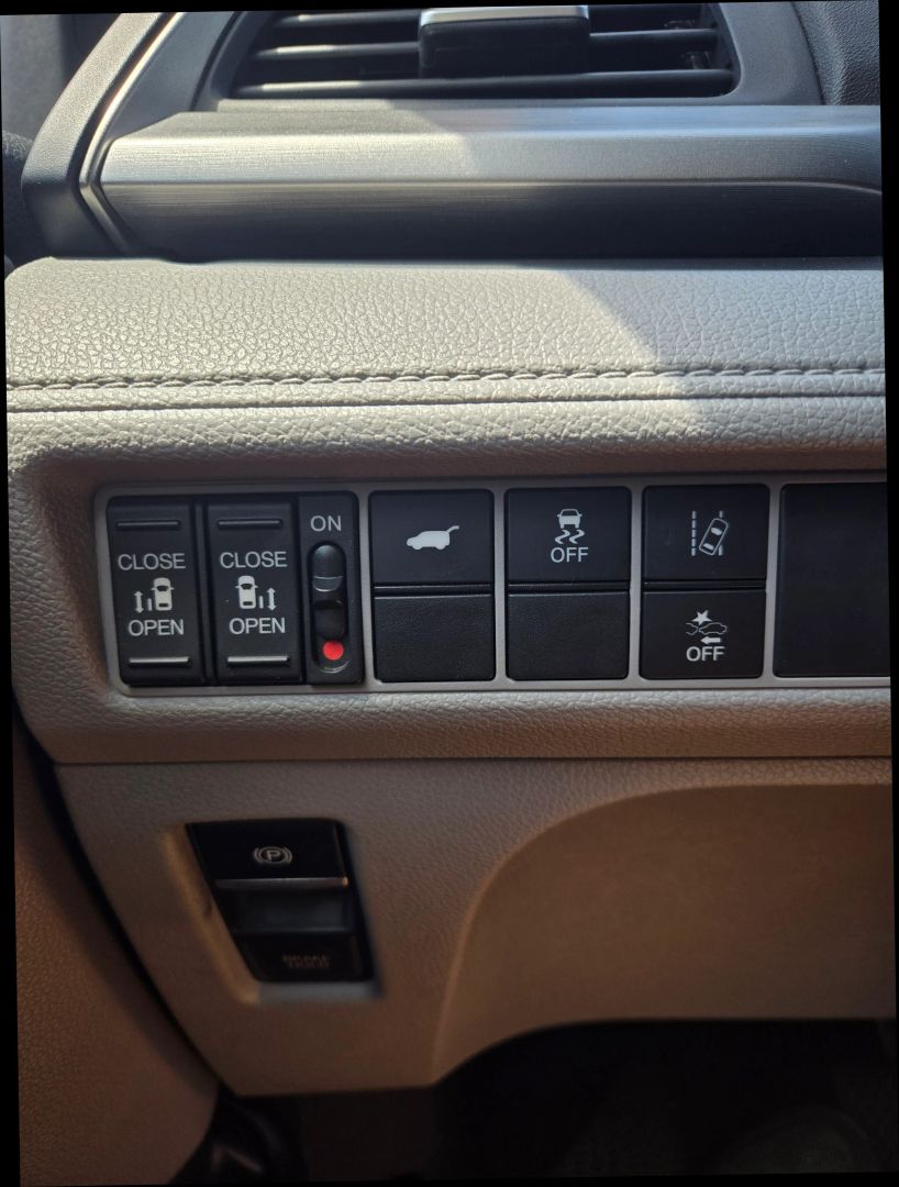 2018 Honda Odyssey EX-L photo 27