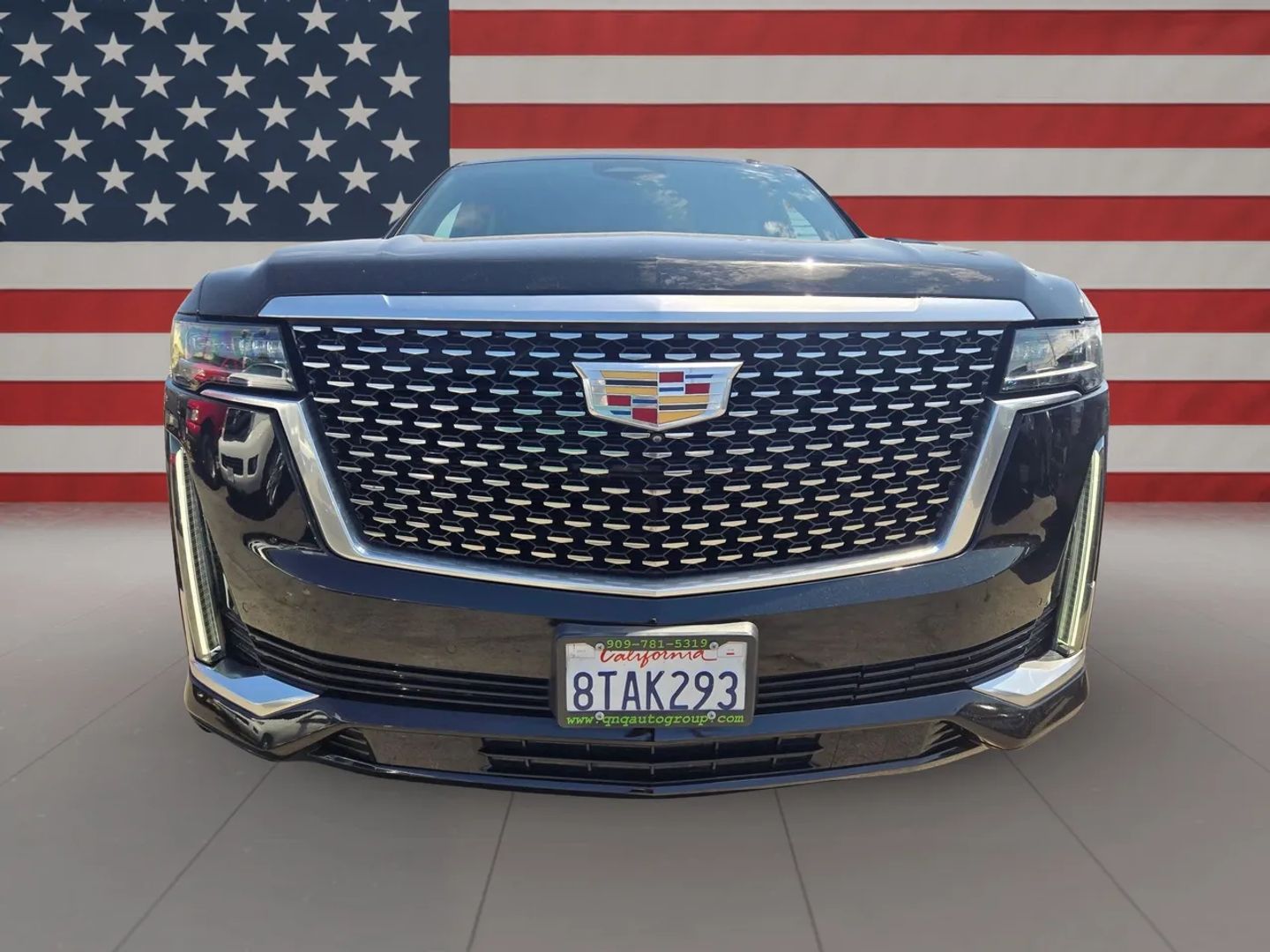 2021 Cadillac Escalade ESV Premium Luxury photo 2