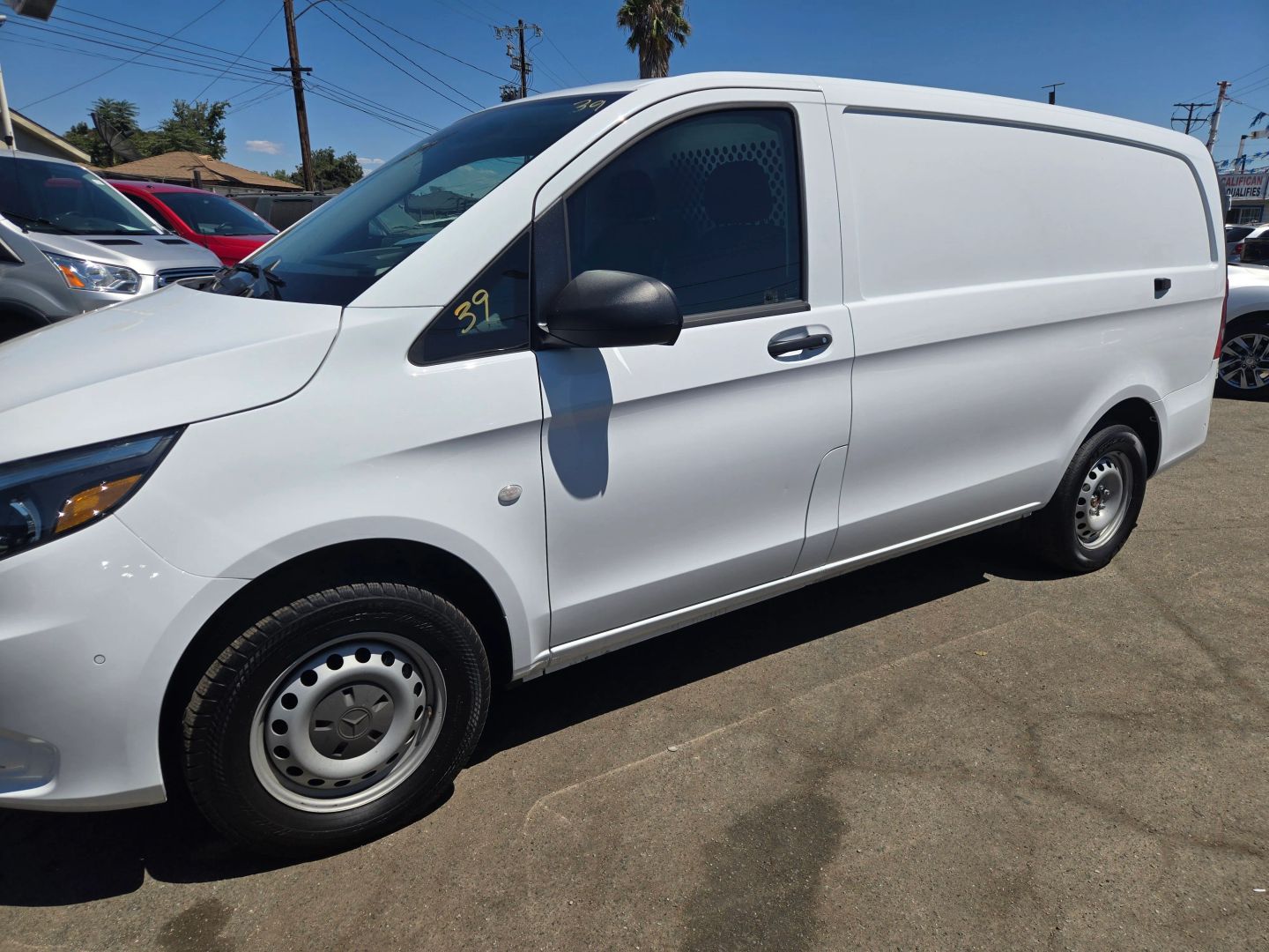 2023 Mercedes Benz Metris Cargo Van photo 3