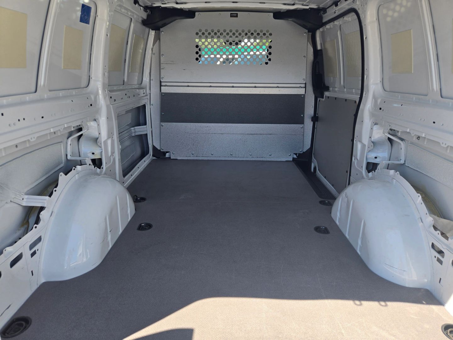 2023 Mercedes Benz Metris Cargo Van photo 13