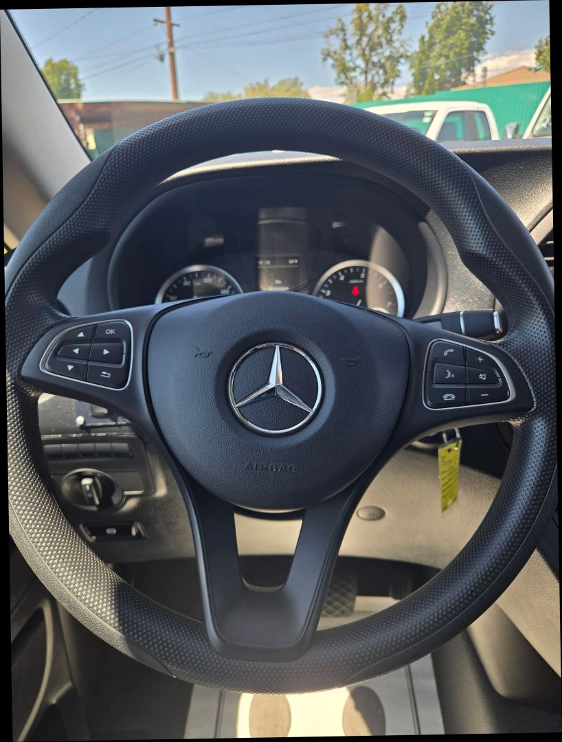 2023 Mercedes Benz Metris Cargo Van photo 14