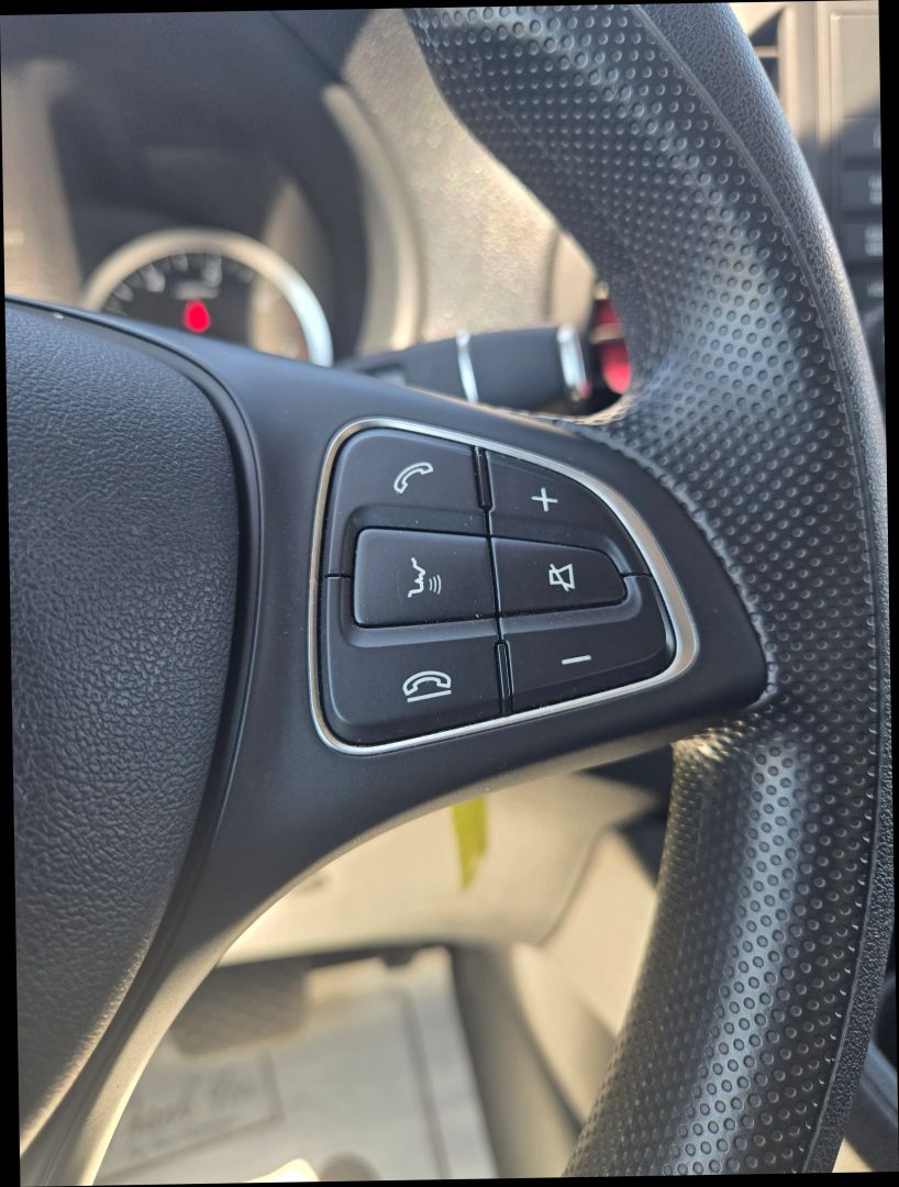 2023 Mercedes Benz Metris Cargo Van photo 15