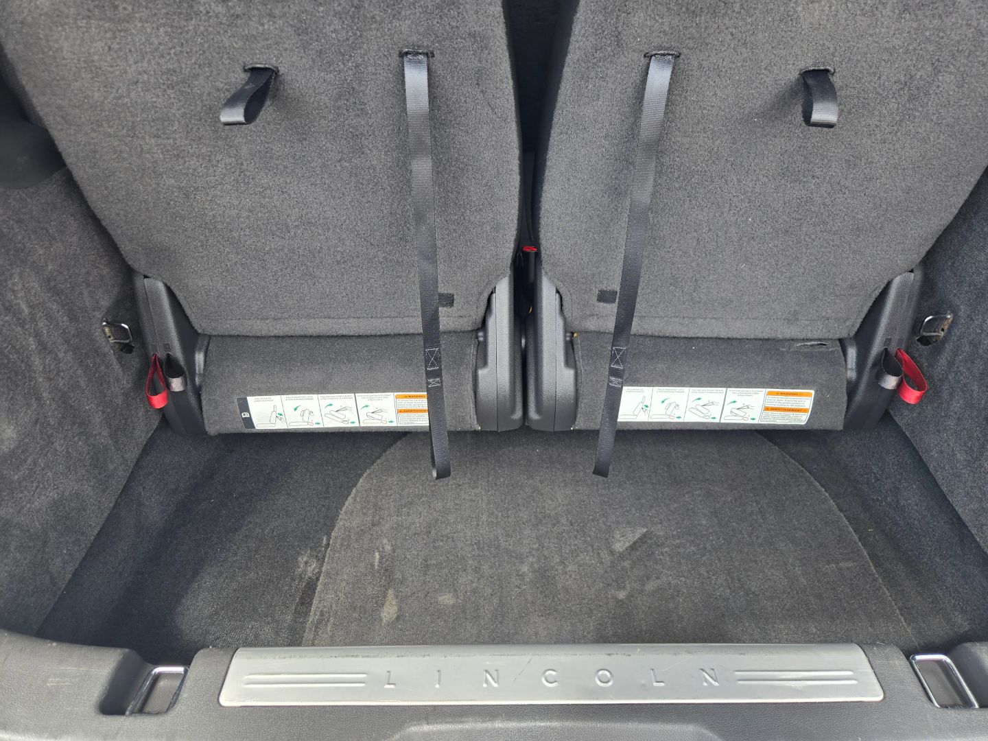 2010 Lincoln MKT EcoBoost photo 12