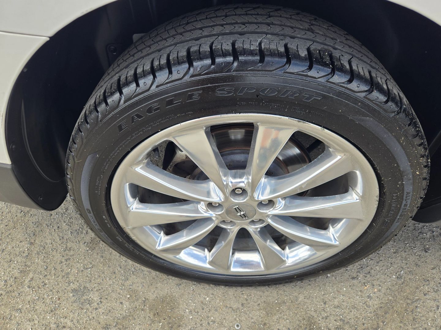 2010 Lincoln MKT EcoBoost photo 30