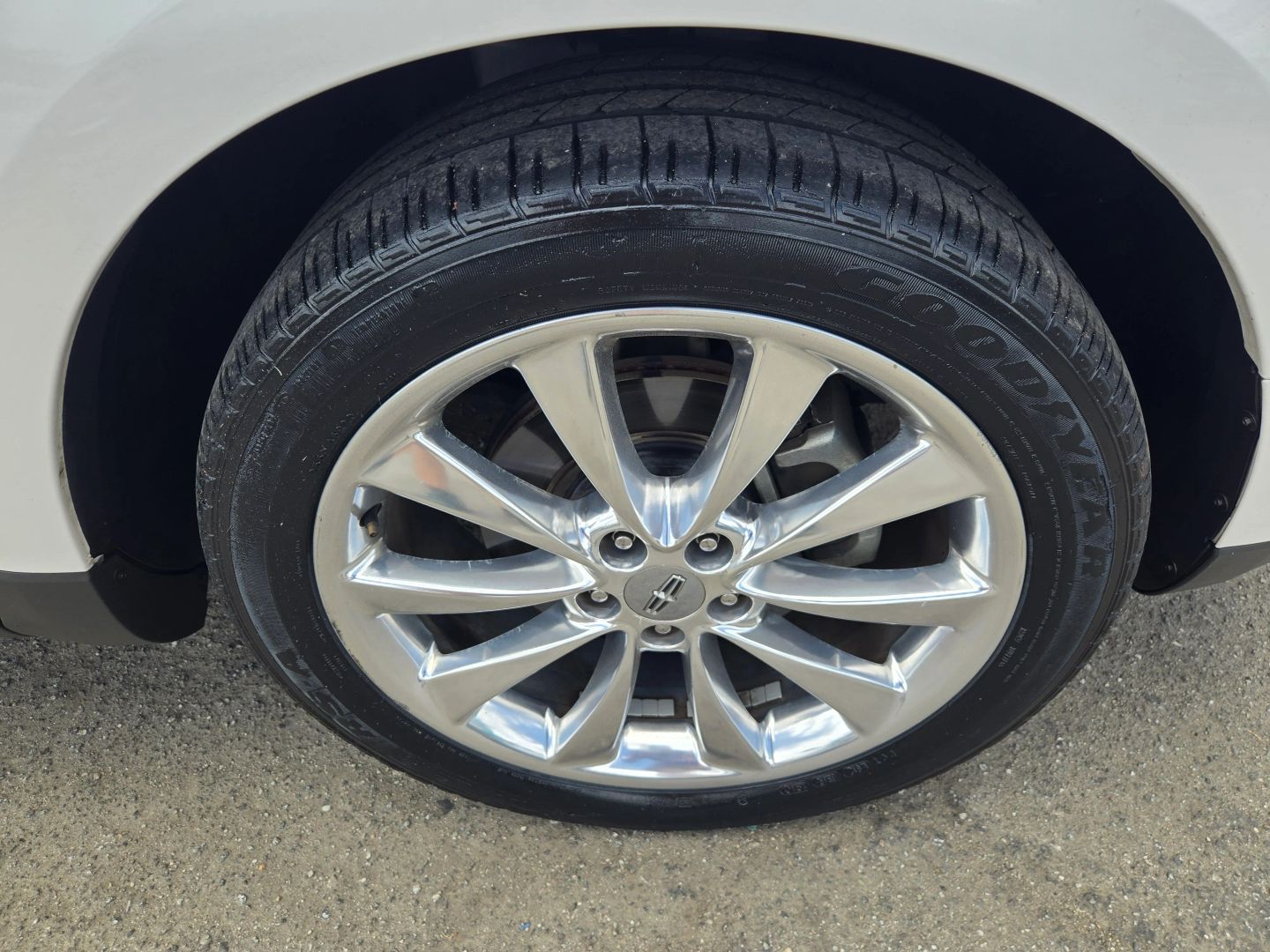 2010 Lincoln MKT EcoBoost photo 31