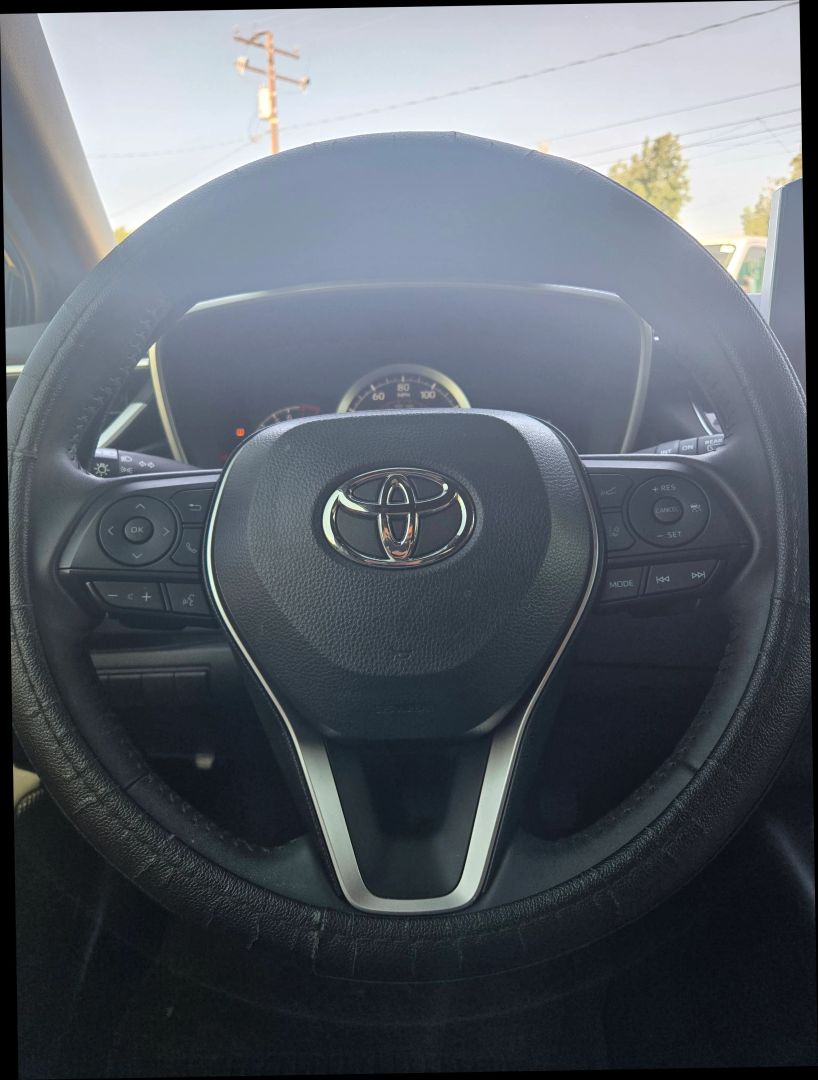 2022 Toyota Corolla SE photo 19
