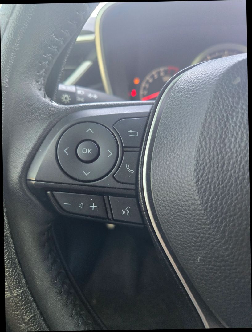 2022 Toyota Corolla SE photo 20