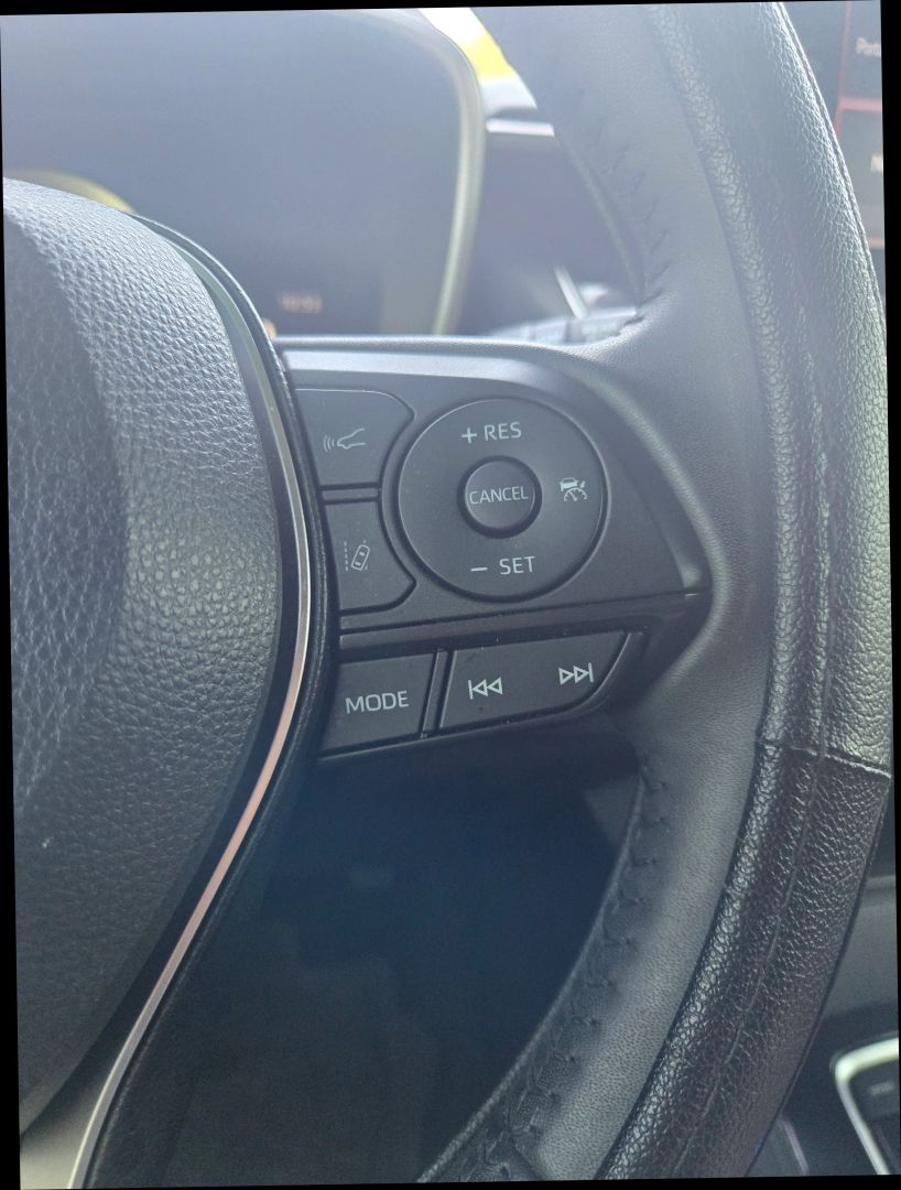 2022 Toyota Corolla SE photo 21