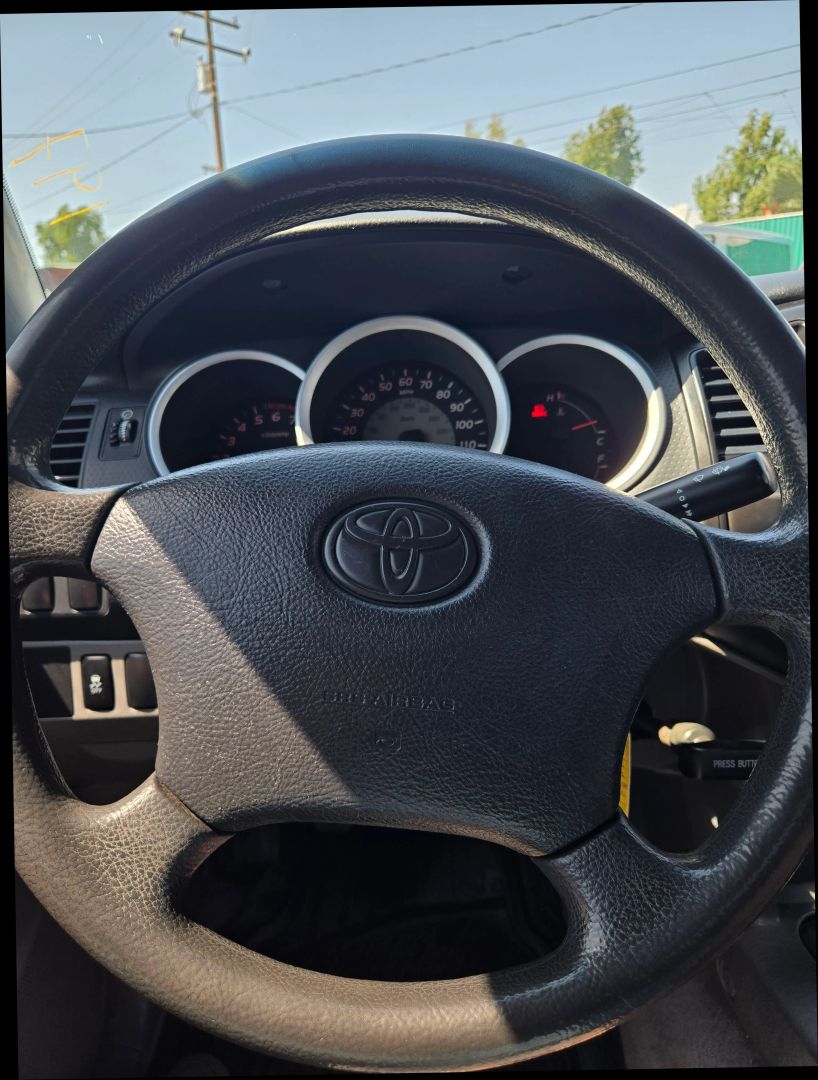 2011 Toyota Tacoma photo 15