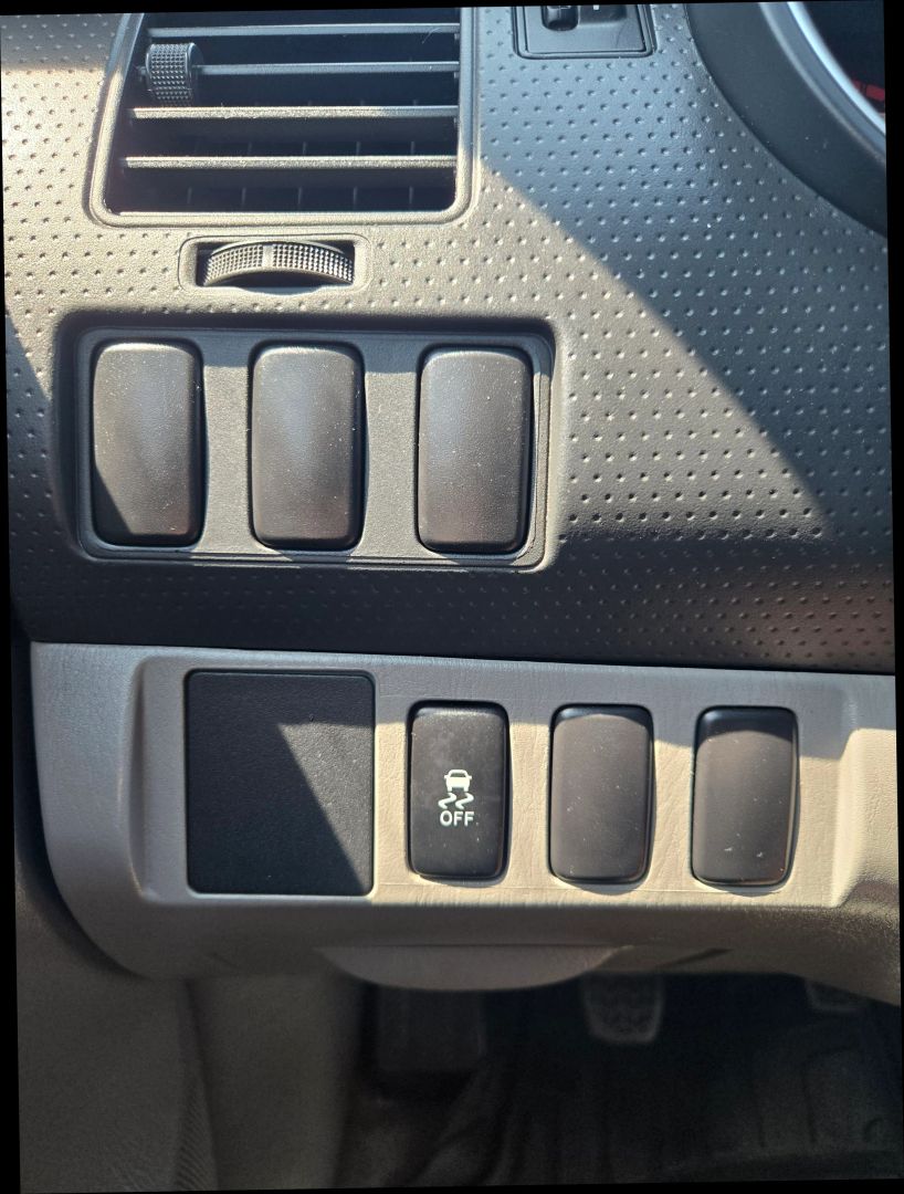 2011 Toyota Tacoma photo 17