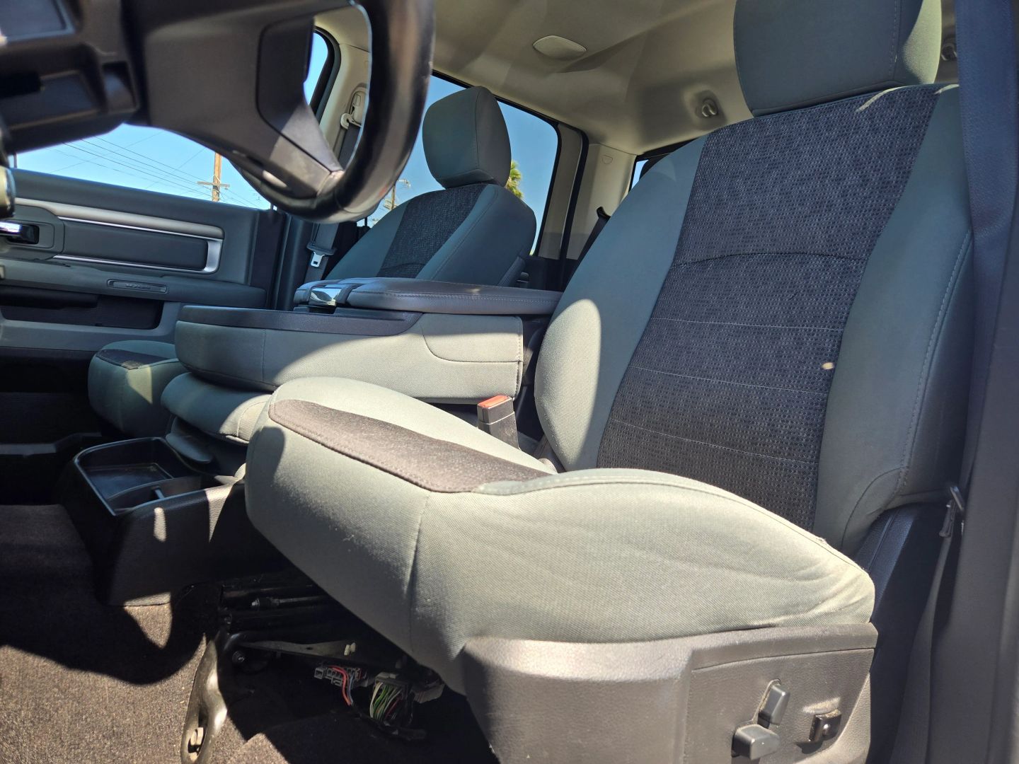 2016 Ram 1500 Big Horn photo 8