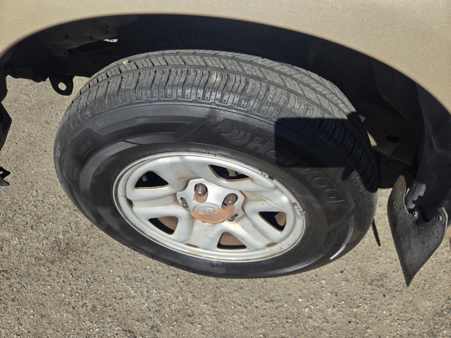 2004 Toyota Tacoma SR5 photo 21