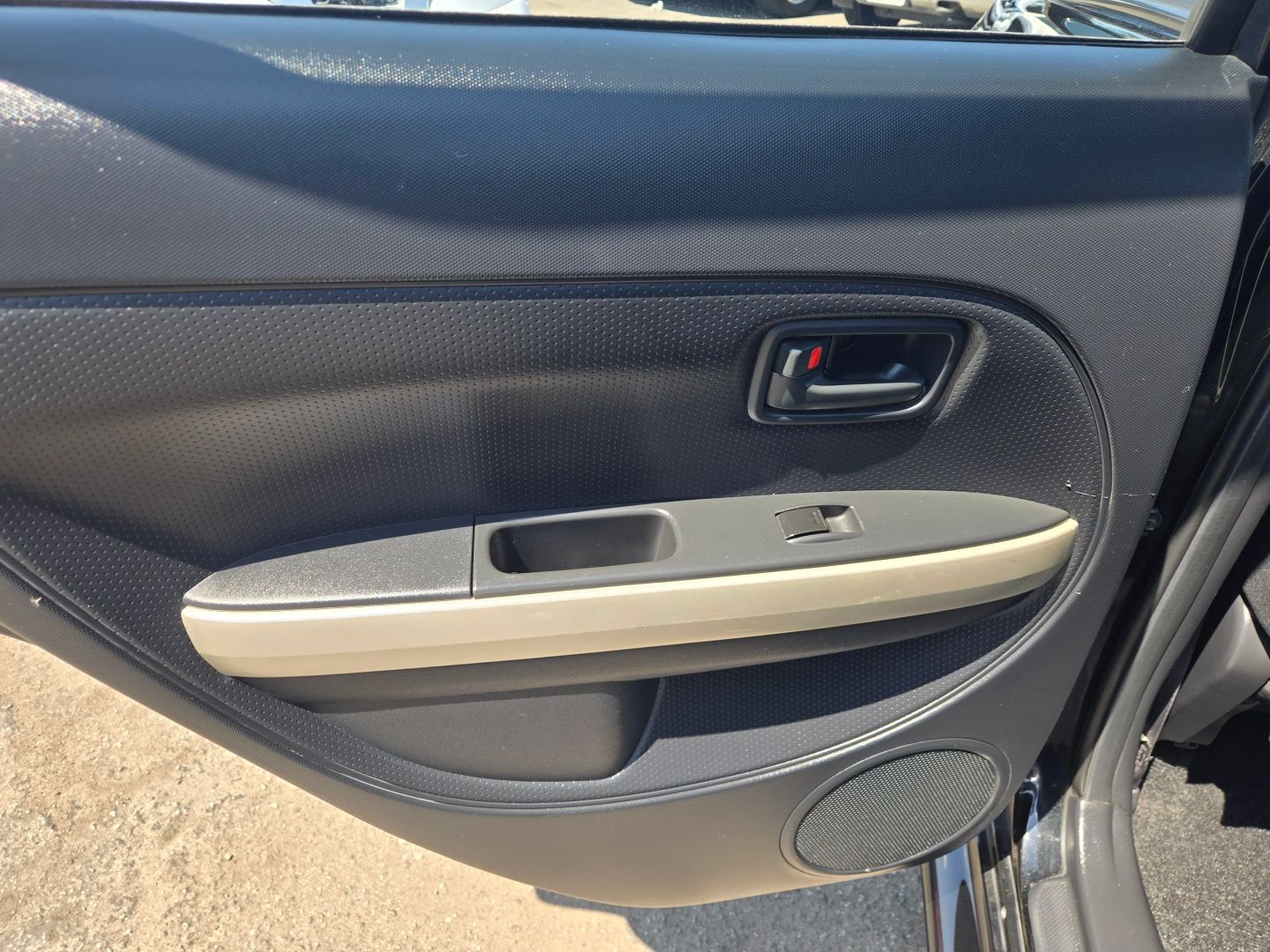 2006 Scion xA photo 12