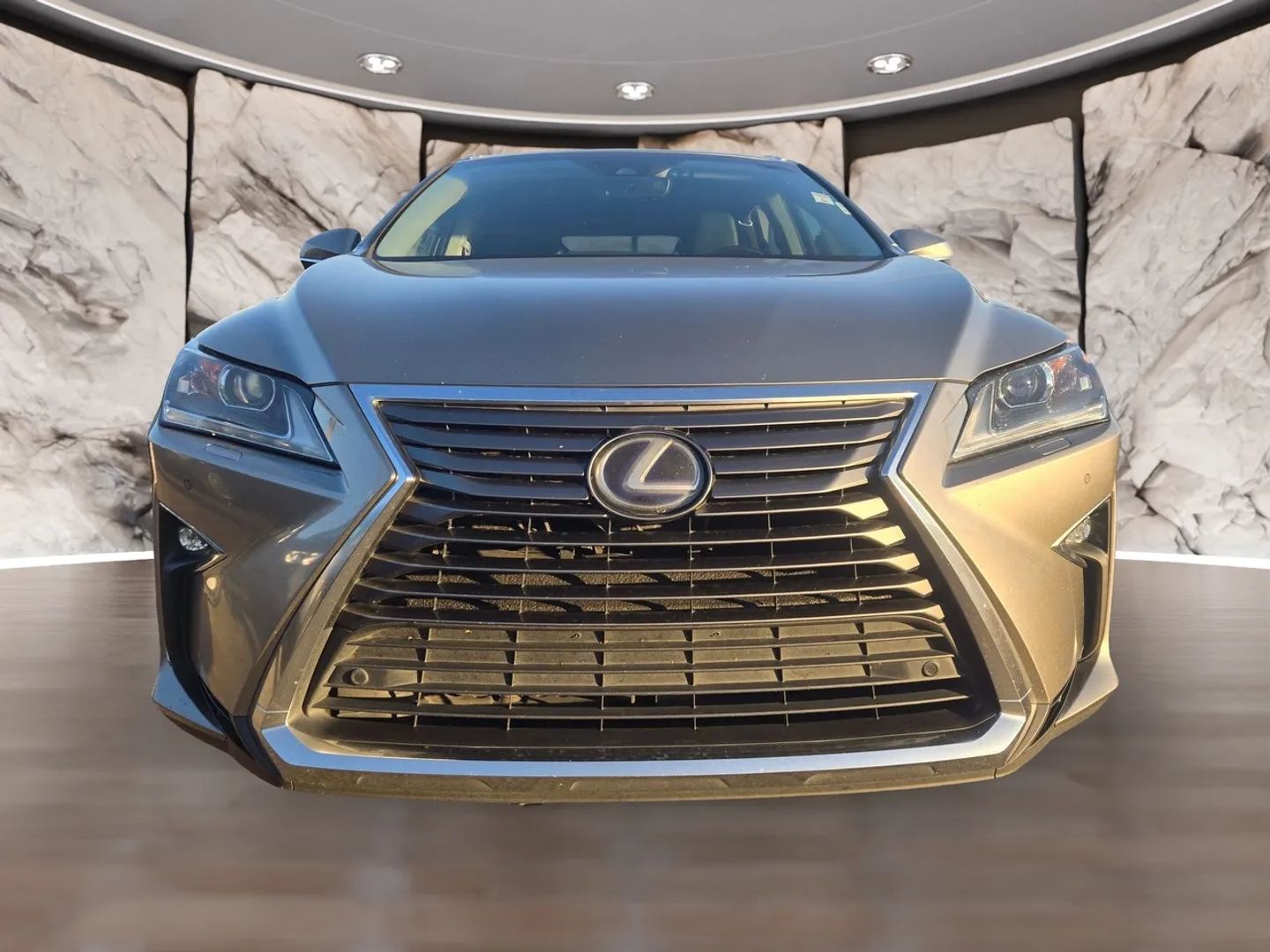 2019 Lexus RX 450h photo 3
