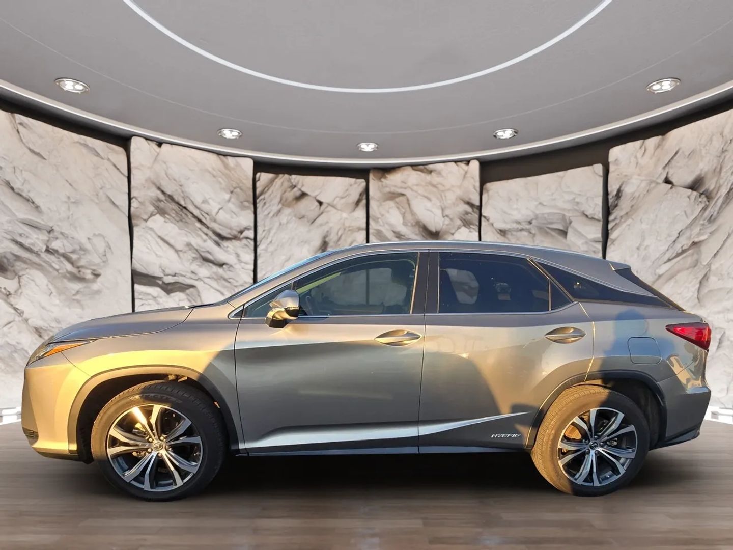 2019 Lexus RX 450h photo 5