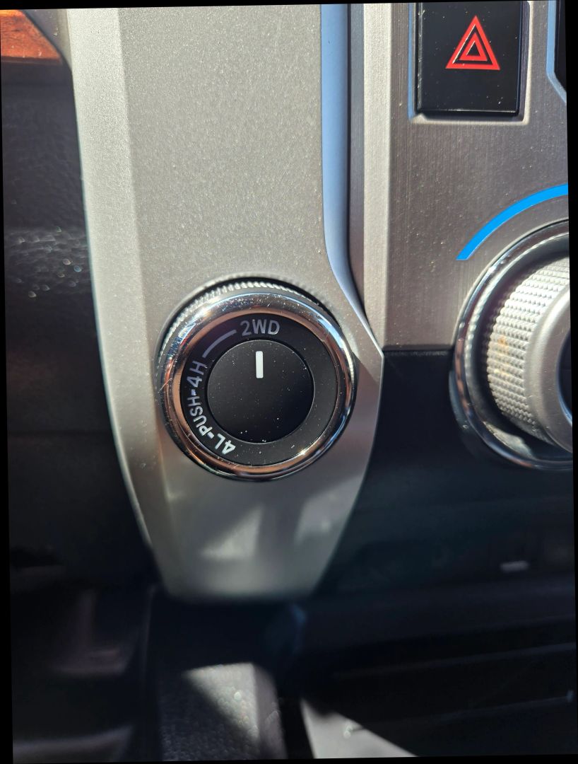 2015 Toyota Tundra 1794 Edition Grade photo 27