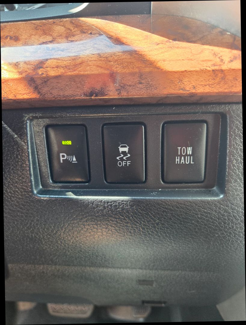 2015 Toyota Tundra 1794 Edition Grade photo 28