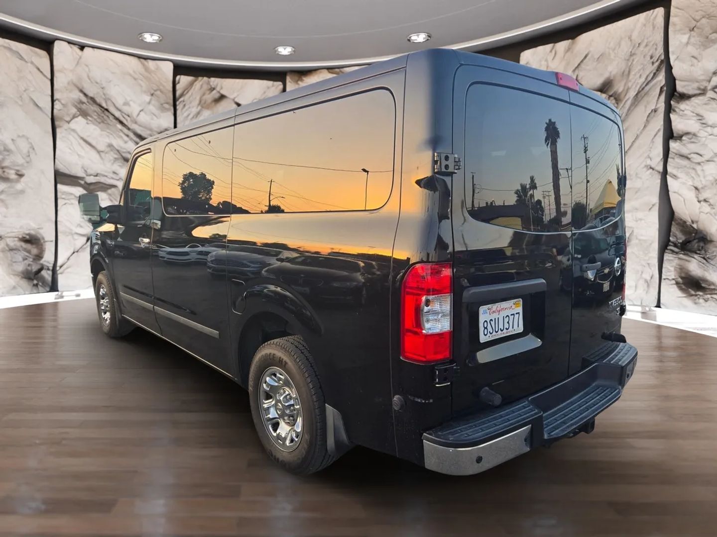 2020 Nissan NV3500 photo 3
