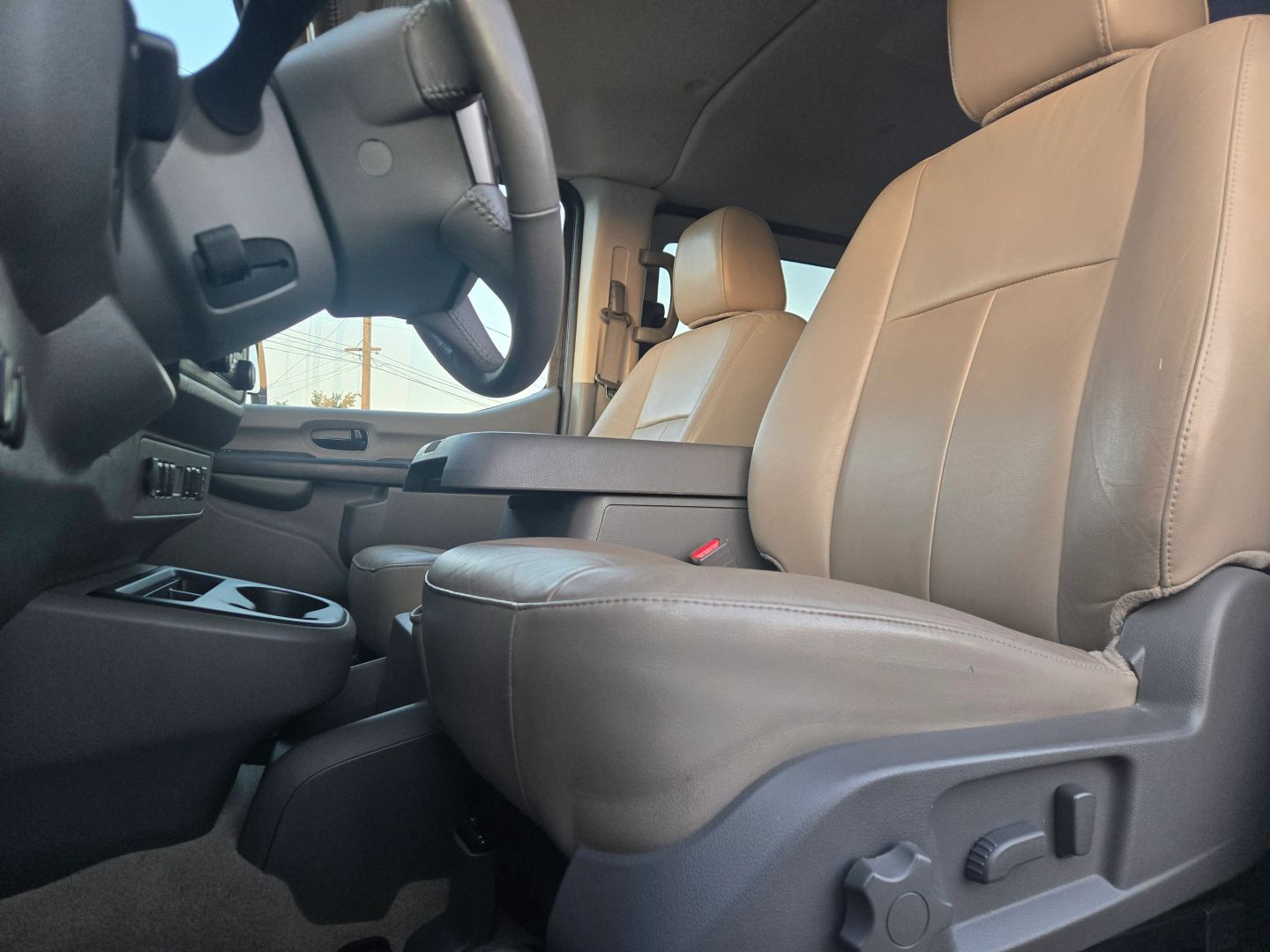 2020 Nissan NV3500 photo 7