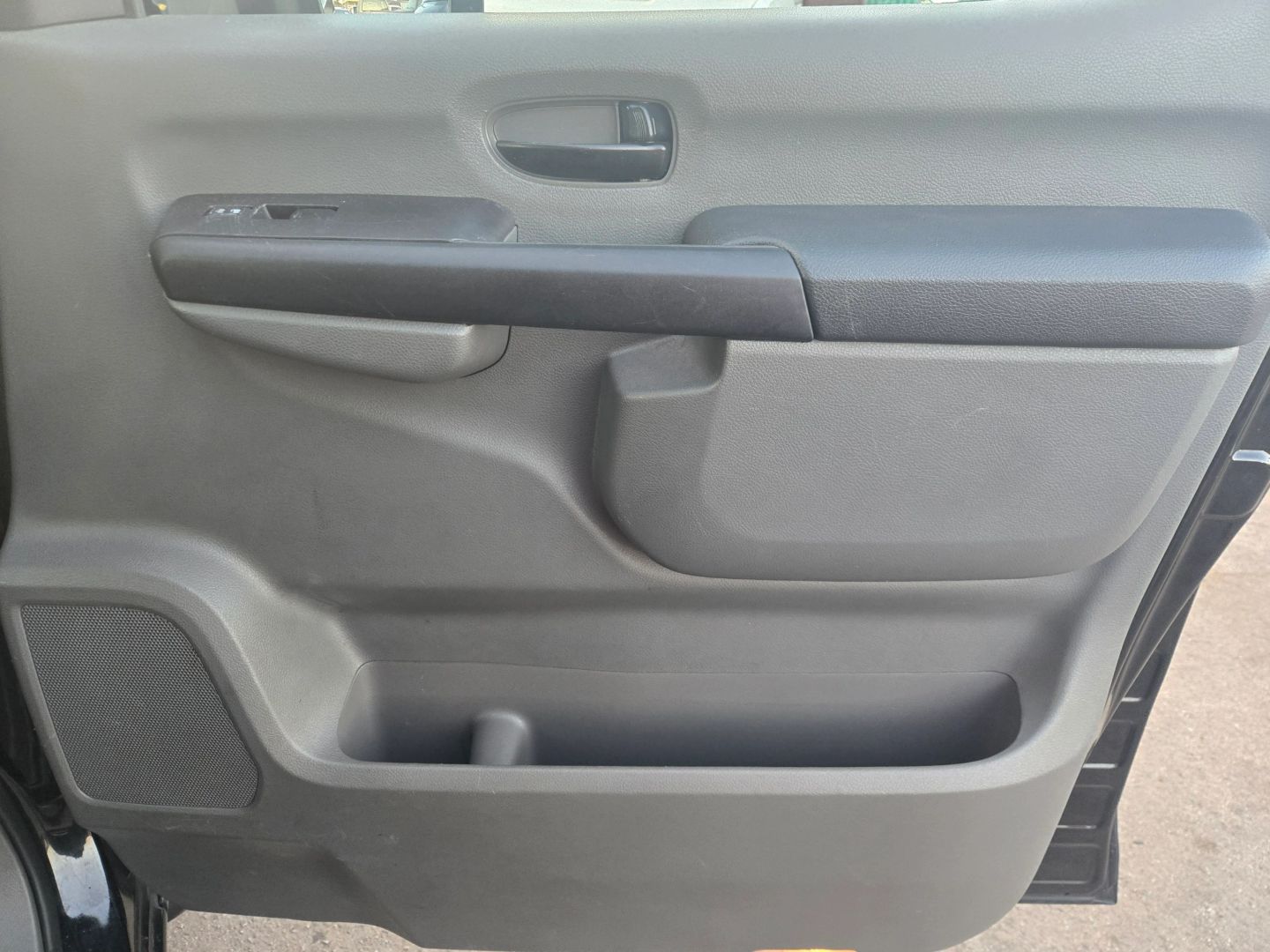 2020 Nissan NV3500 photo 9