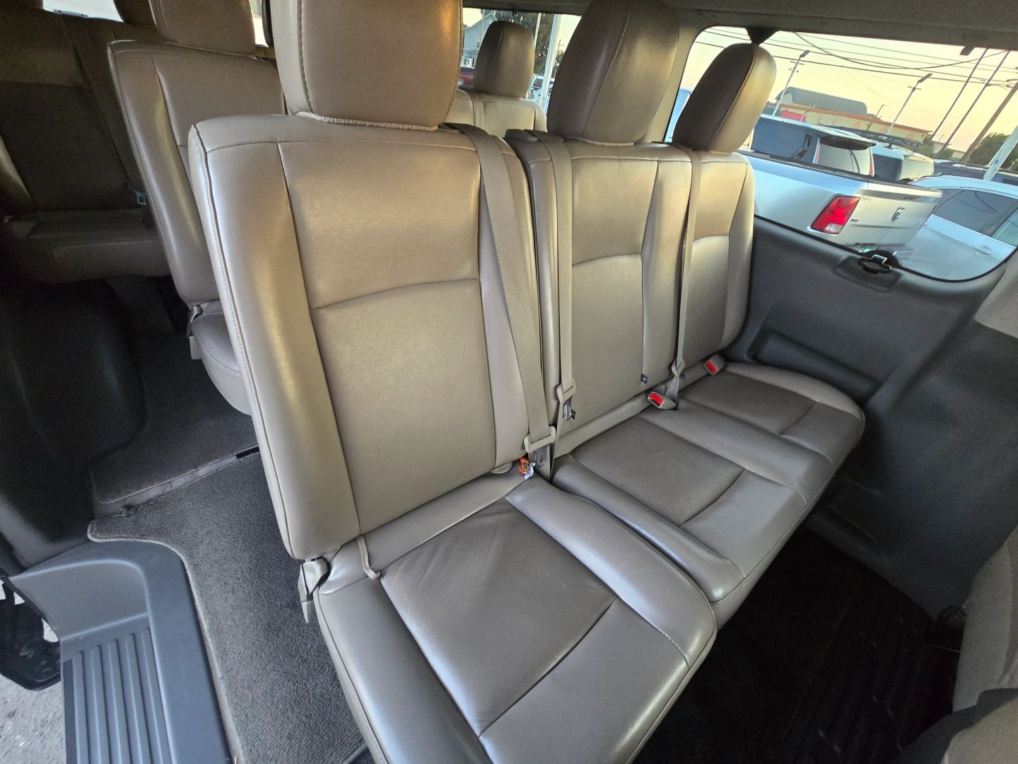 2020 Nissan NV3500 photo 11