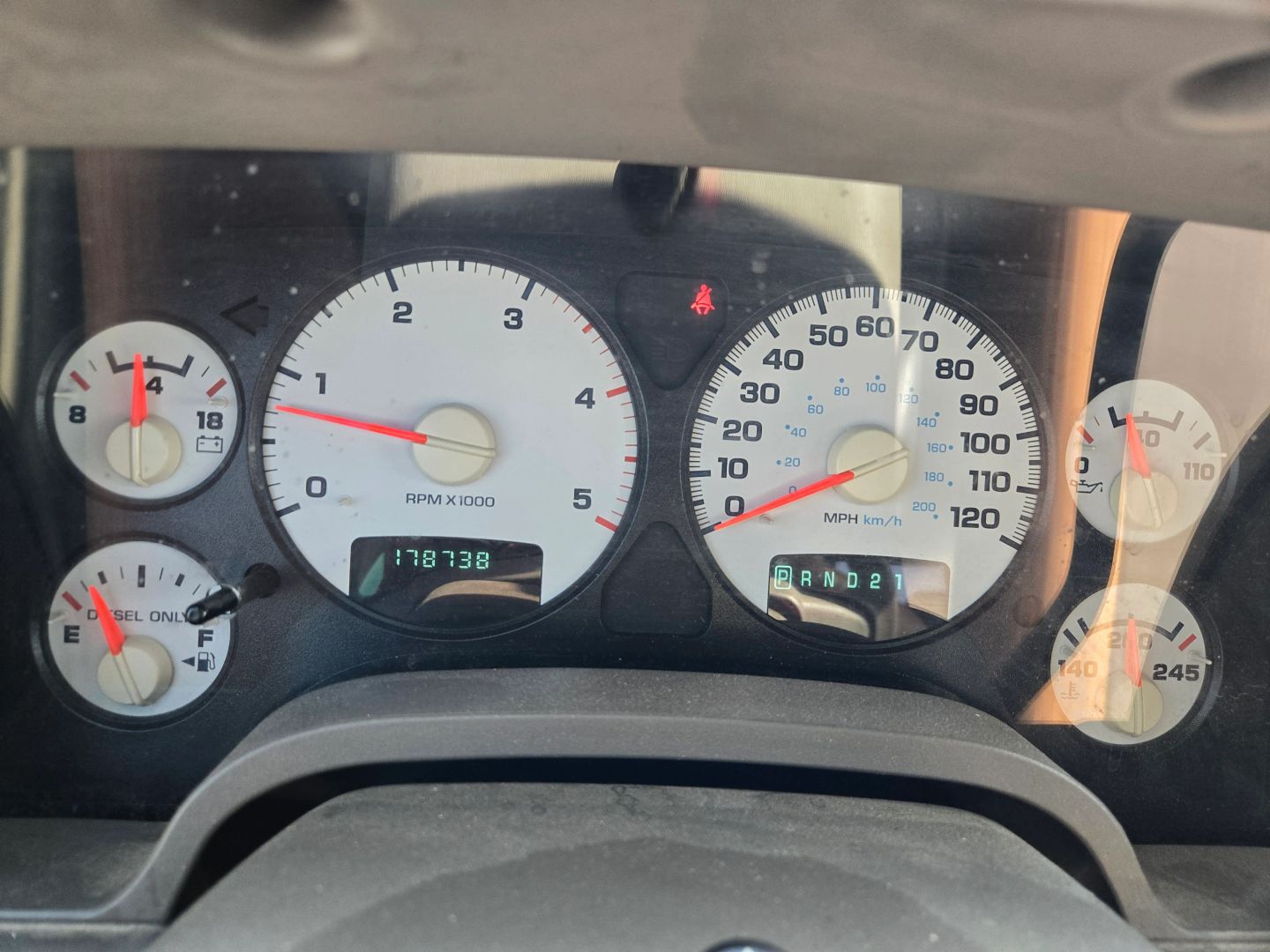 2004 Dodge Ram 3500 SLT photo 18