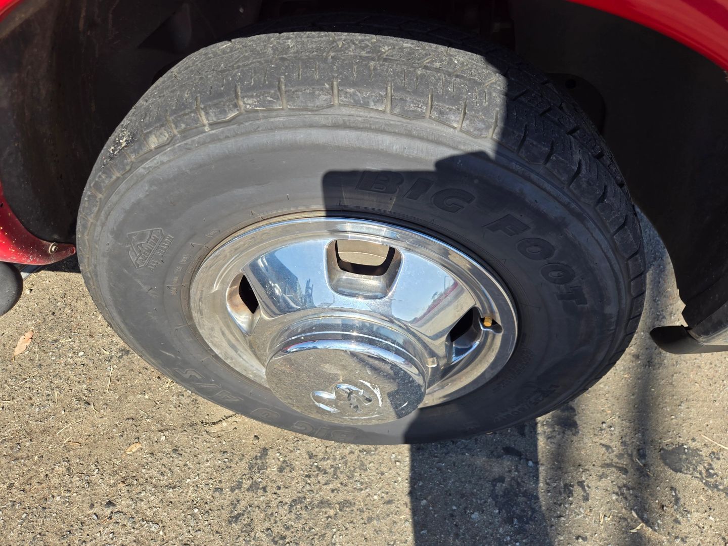 2004 Dodge Ram 3500 SLT photo 22