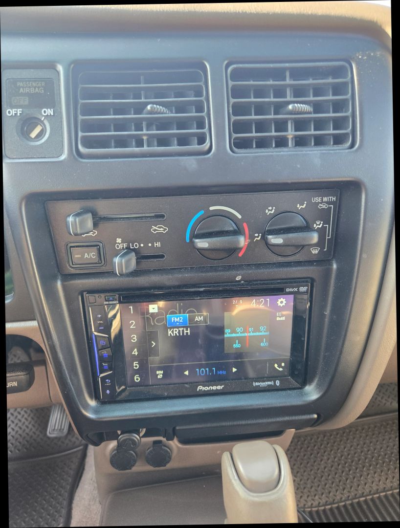 2000 Toyota Tacoma PreRunner XtraCab photo 15