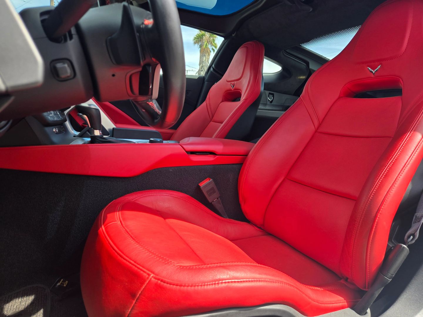 2014 Chevrolet Corvette Stingray 3LT photo 10