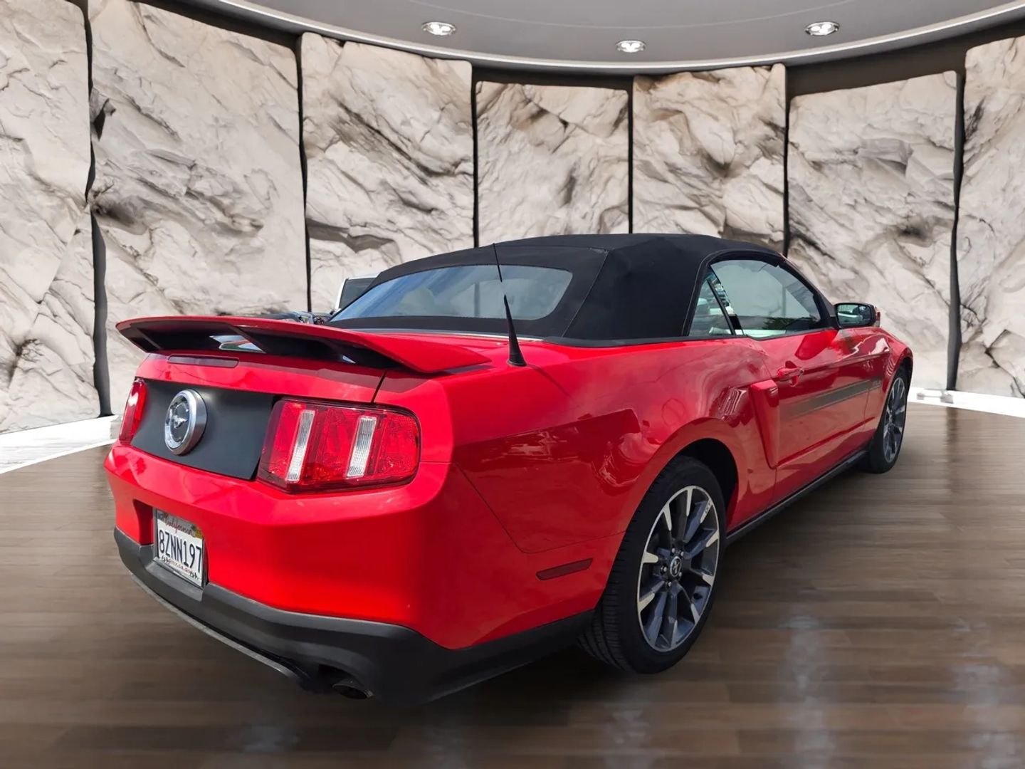 2012 Ford Mustang GT Premium photo 7
