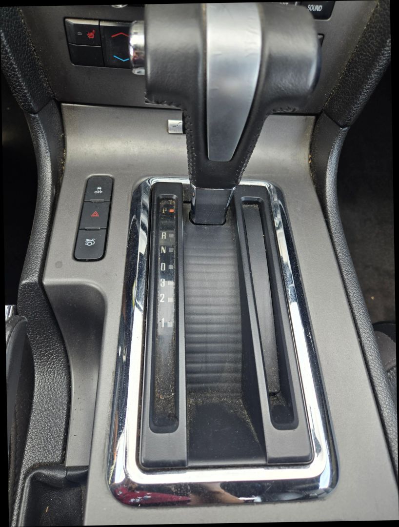 2012 Ford Mustang GT Premium photo 17