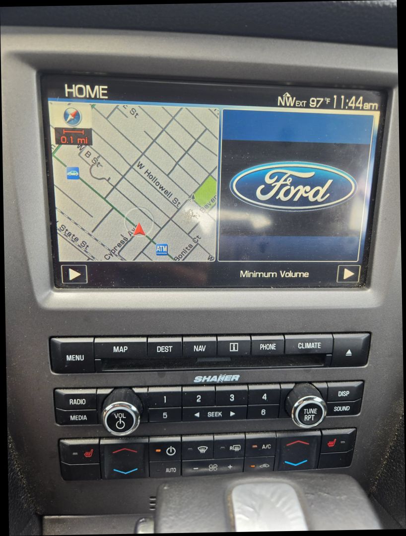 2012 Ford Mustang GT Premium photo 18