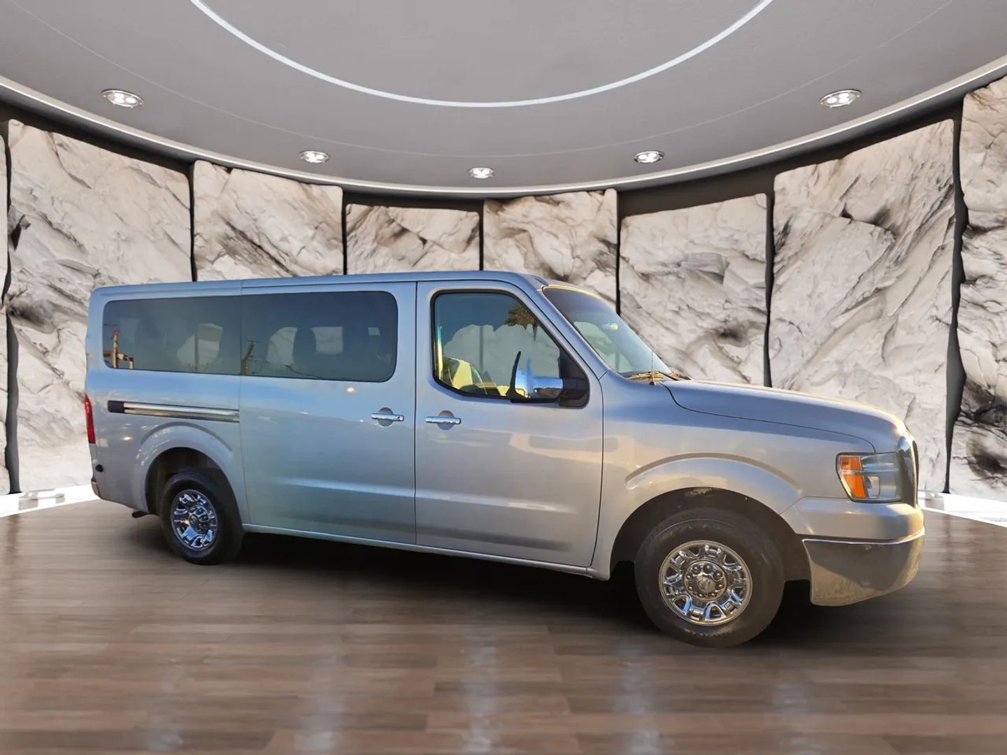 2020 Nissan NV3500 photo 3