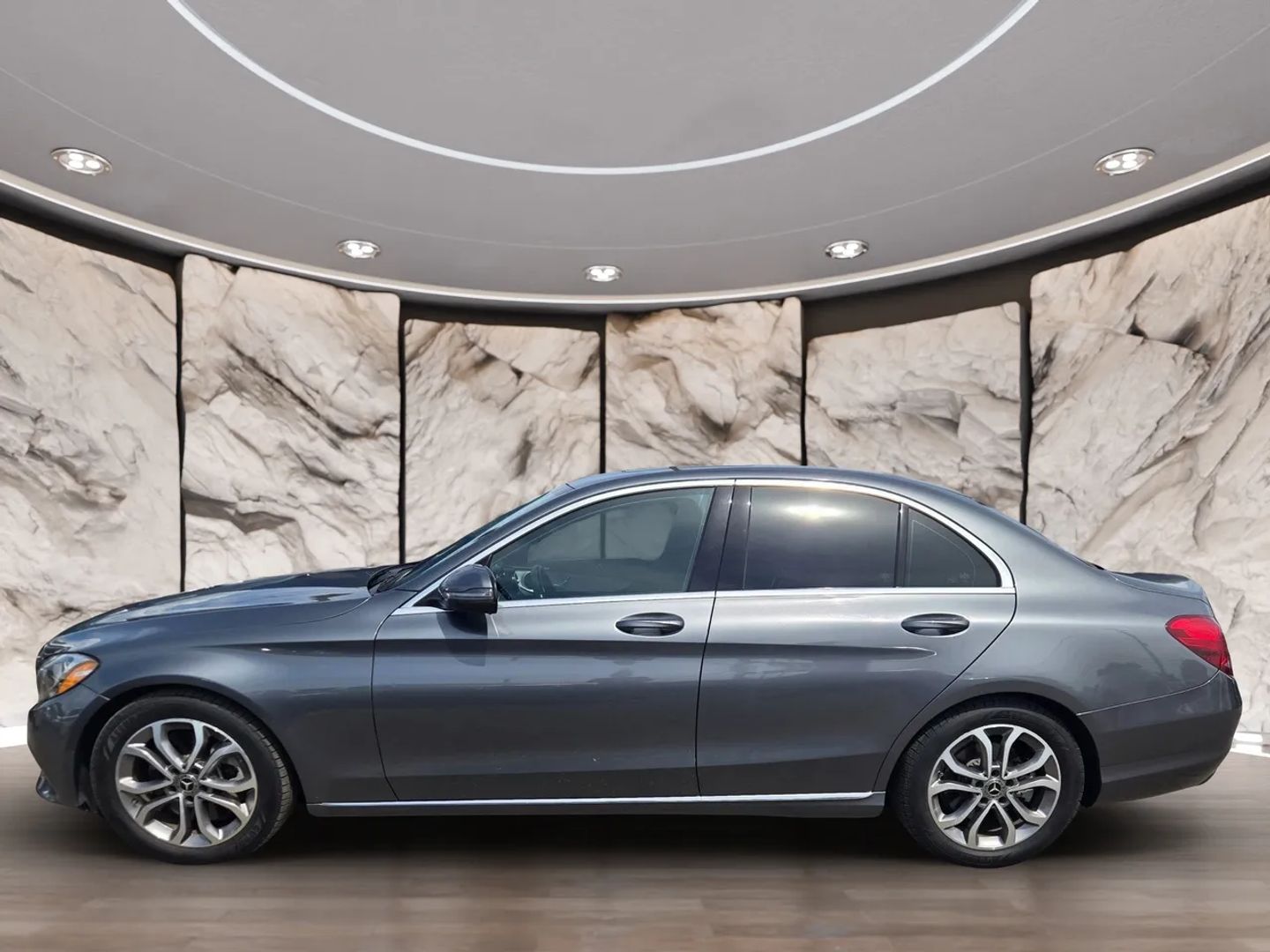 2018 Mercedes Benz C 300 Sedan photo 5
