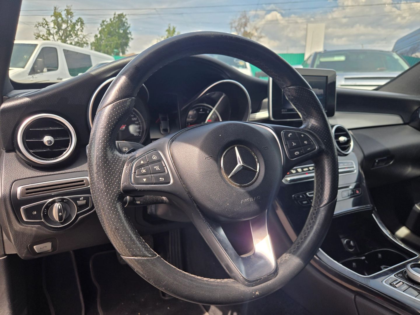 2018 Mercedes Benz C 300 Sedan photo 11