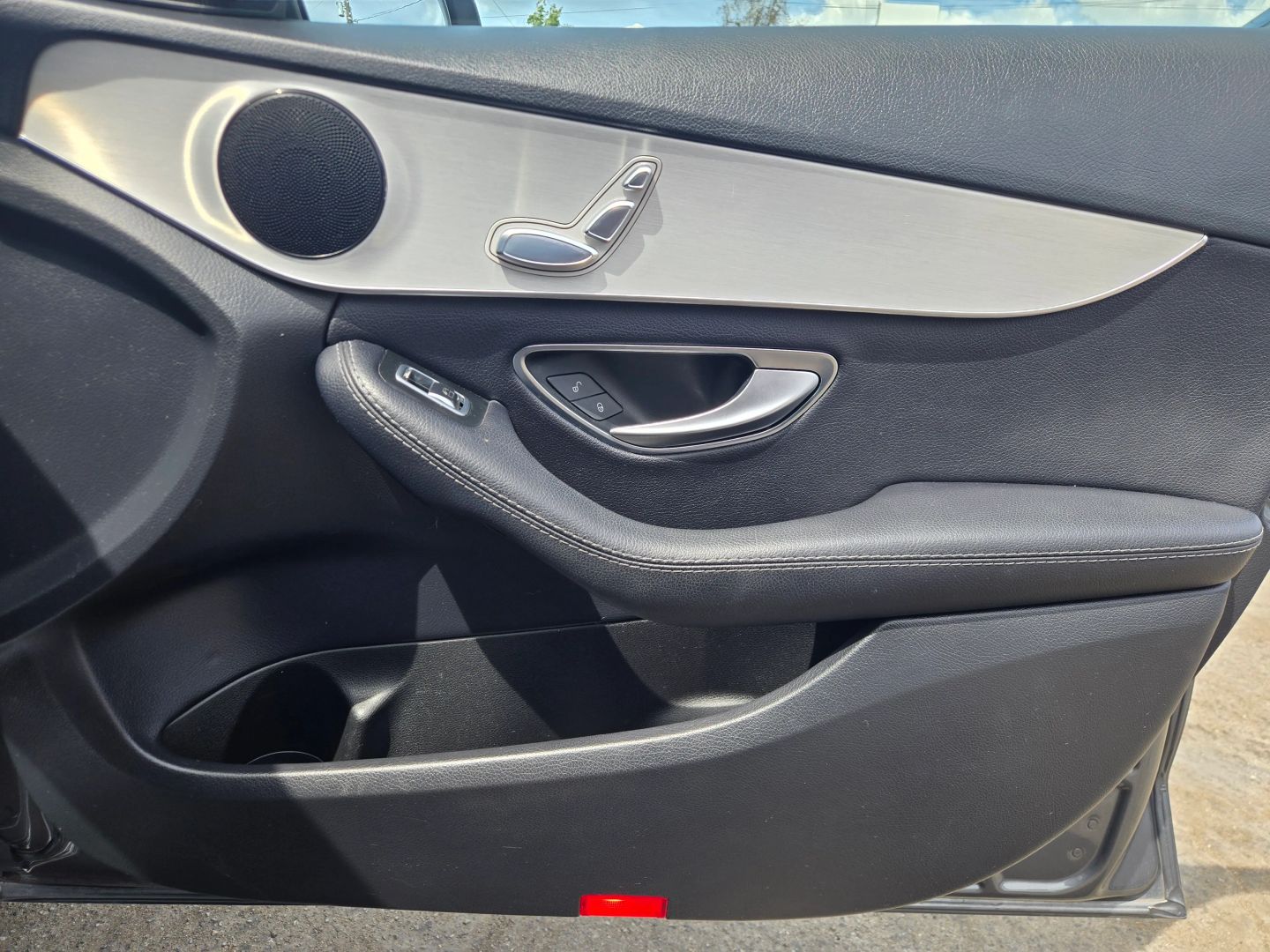 2018 Mercedes Benz C 300 Sedan photo 13